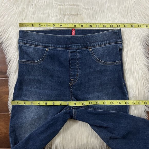 Spanx Women's Size Medium Distressed Medium Wash Ankle Skinny Jegging Jeans - Picture 4 of 10